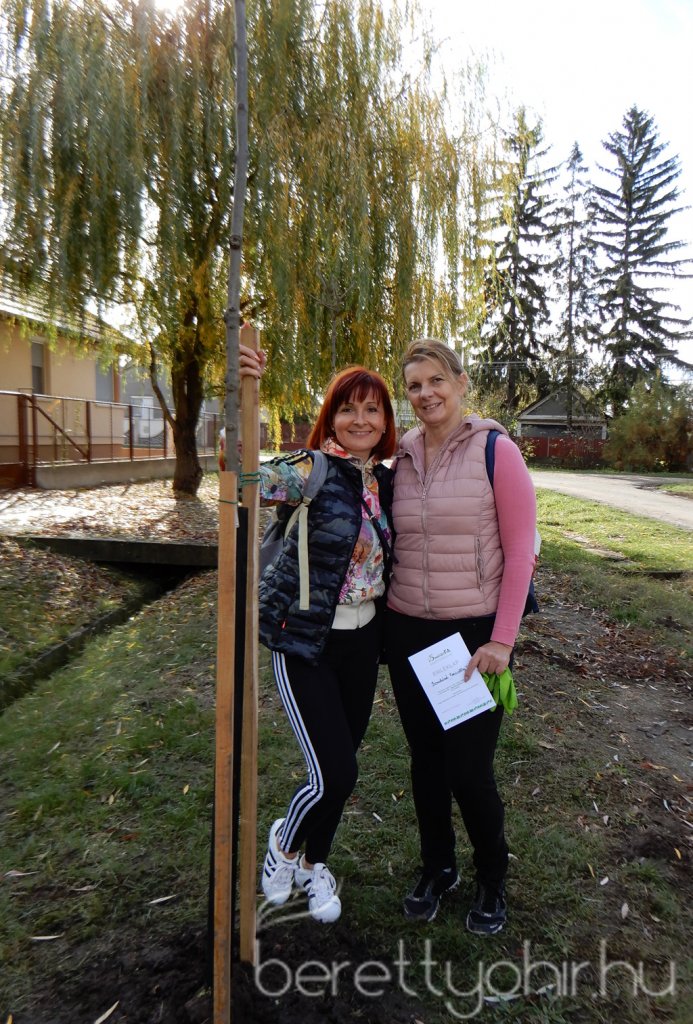 Közösségi faültetés Berettyóújfaluban 92